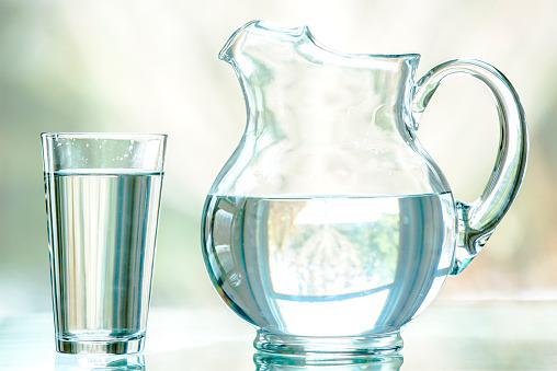 FindedeineBalance_RoswithaAspalter_Wassertrinken